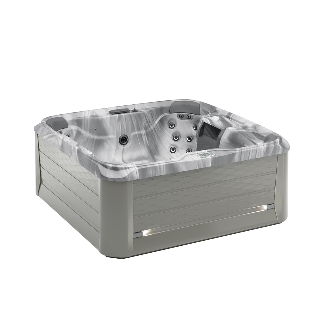 McKinley™ 680 Series by Sundance® Spas