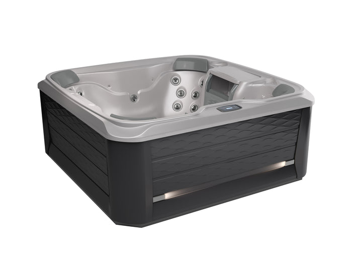 Prado™ 680 Series by Sundance® Spas