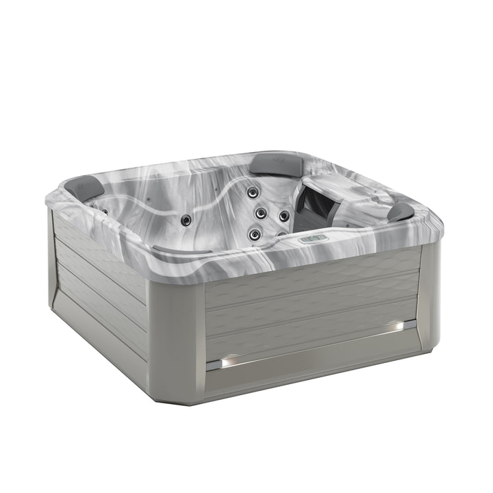 Prado™ 680 Series by Sundance® Spas