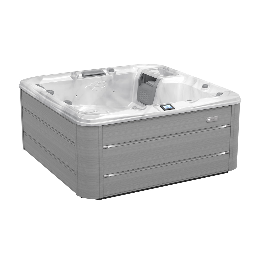 Bristol™ 780 Series by Sundance® Spas